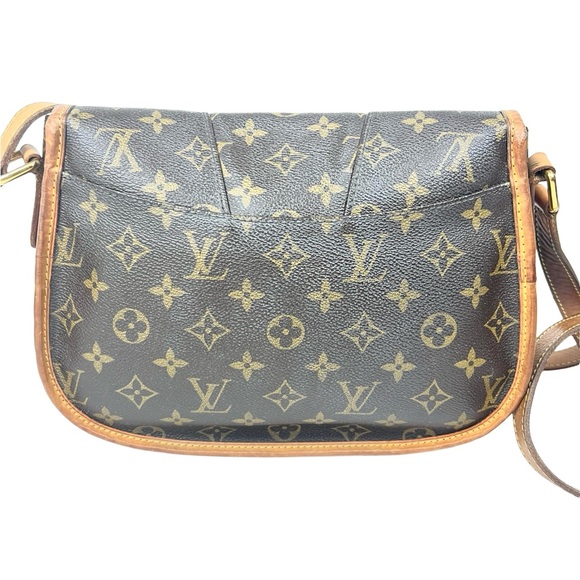 SOLD! Louis Vuitton Menilmontant PM Crossbody Bag - Picture 4 of 16